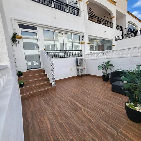 Casa Dos Hermanos * Dehesa de Campoamor (Orihuela Costa)